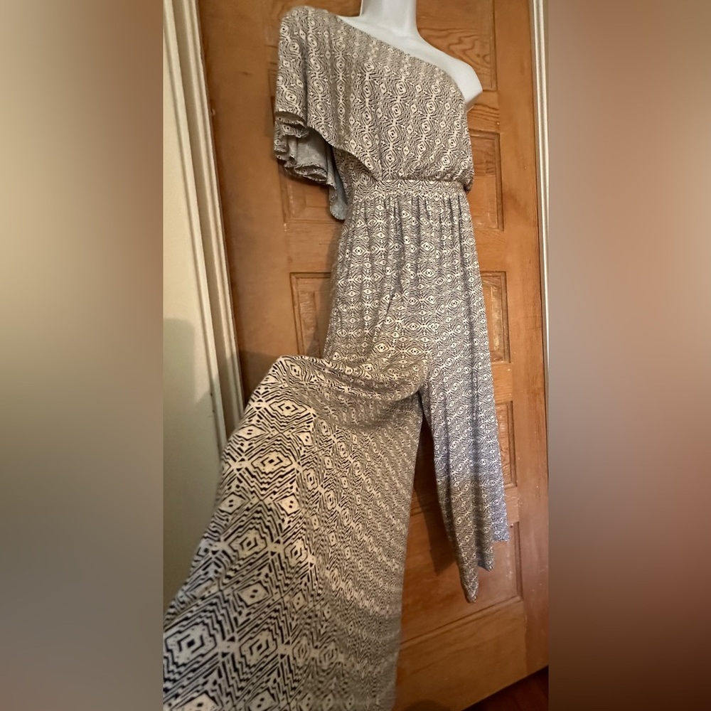 Anthropologie• Maeve •One Shoulder •Wide Leg Jumpsuit• size Xs
